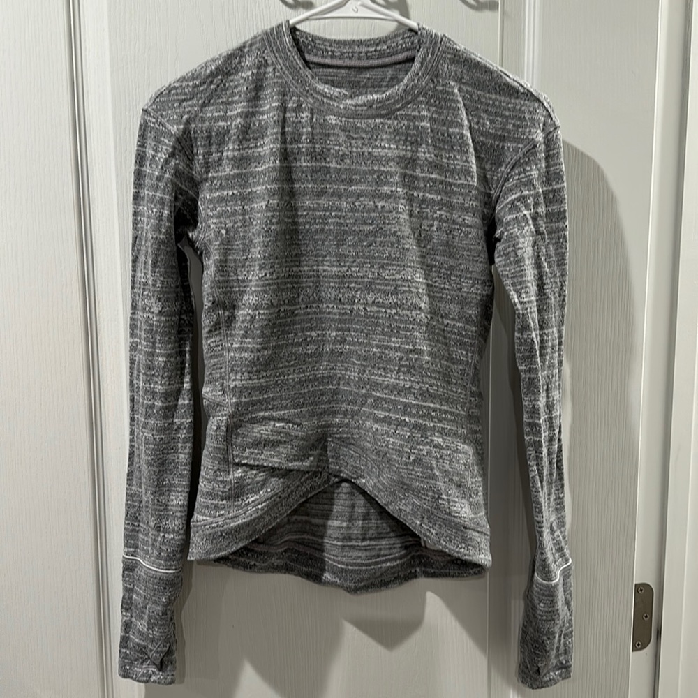 lululemon Rulu grey long sleeve shirt size 4